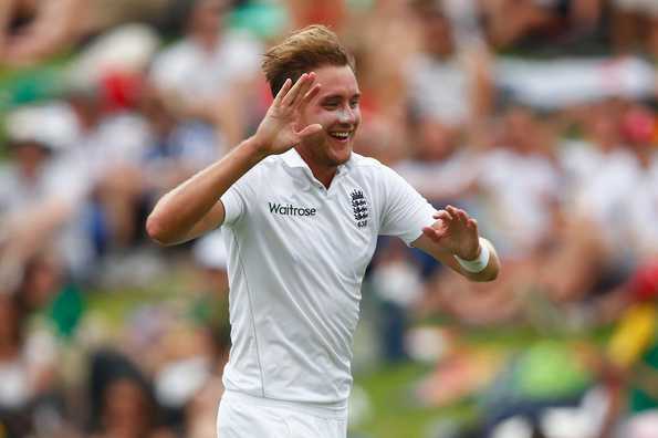 Stuart Broad becomes the first England bowler, since Steve Harmison in 2004, to top the ICC Player Rankings for Test Bowlers
