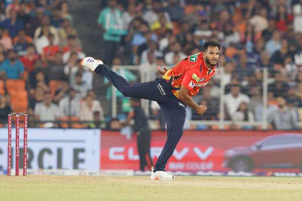Vijaykumar Vyshak relied on wide yorkers to counter GT's attack
