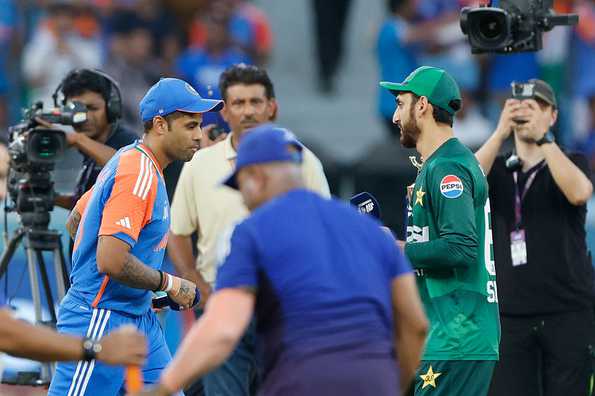 There have been no handshakes between India and Pakistan in the series.